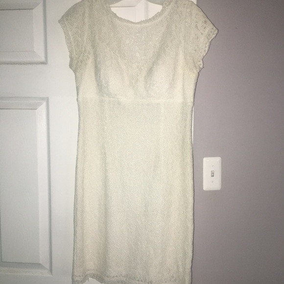 David’s bridal dress cream colored, lace dress - Picture 2 of 3